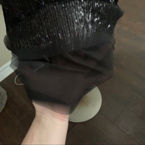 Entro Holiday Sequin Top - Picture 6 of 7